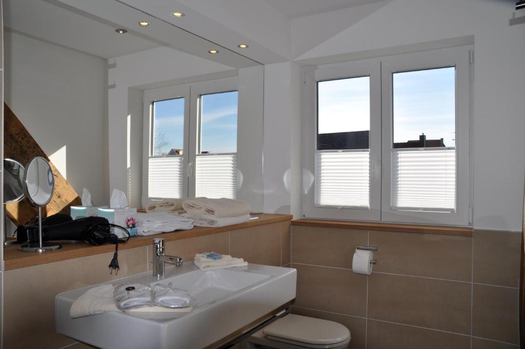 Hotel Hagnauer Seeperle Zimmer foto